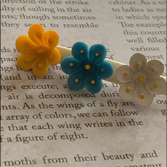 Vintage Floral Hair Barrette Cute Yellow Blue White Flowers - Picture 10 of 12